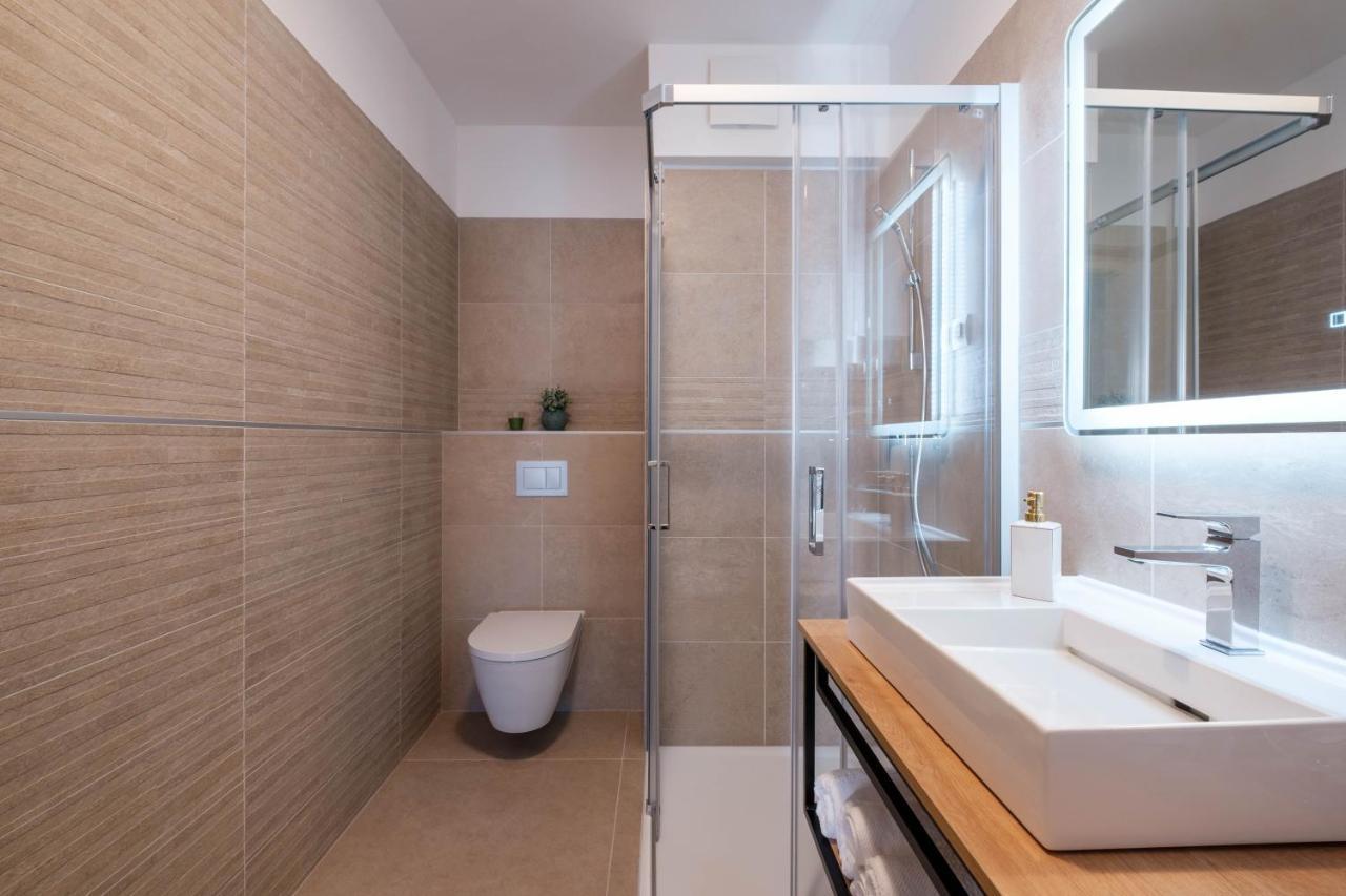 Mb Luxury Apartments ซาดาร์ ภายนอก รูปภาพ