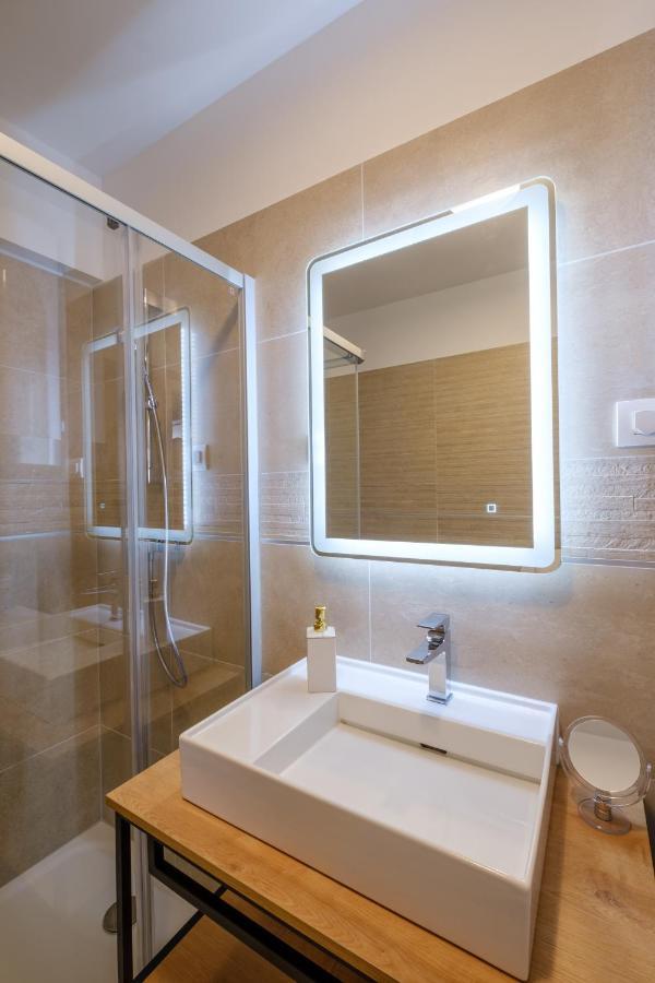 Mb Luxury Apartments ซาดาร์ ภายนอก รูปภาพ